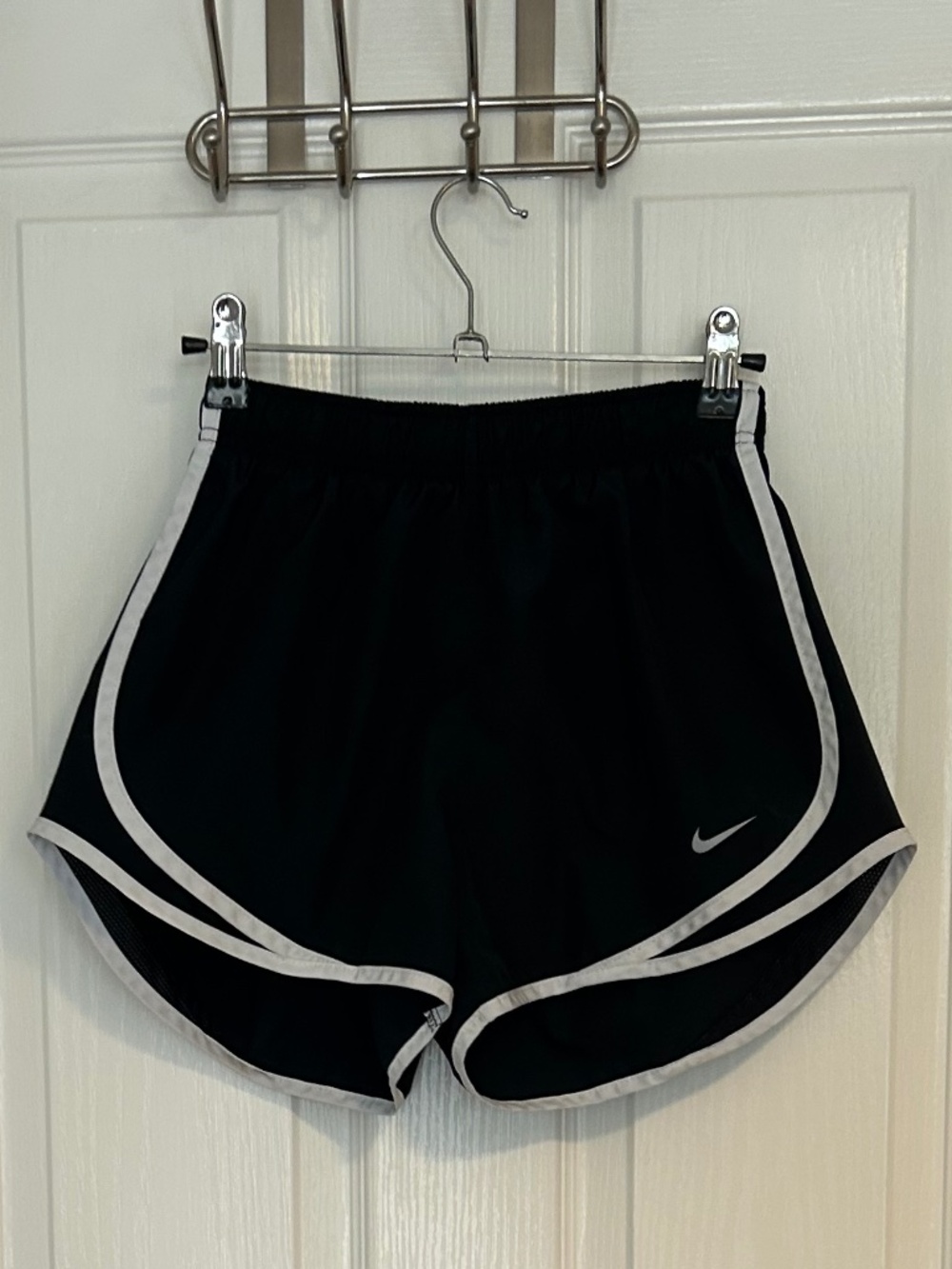 Nike Dri-Fit shorts S black with white trim